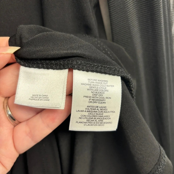 Anne Klein Blouse M Black Long Sheer Sleeves Gold Button Cuff - Picture 4 of 9